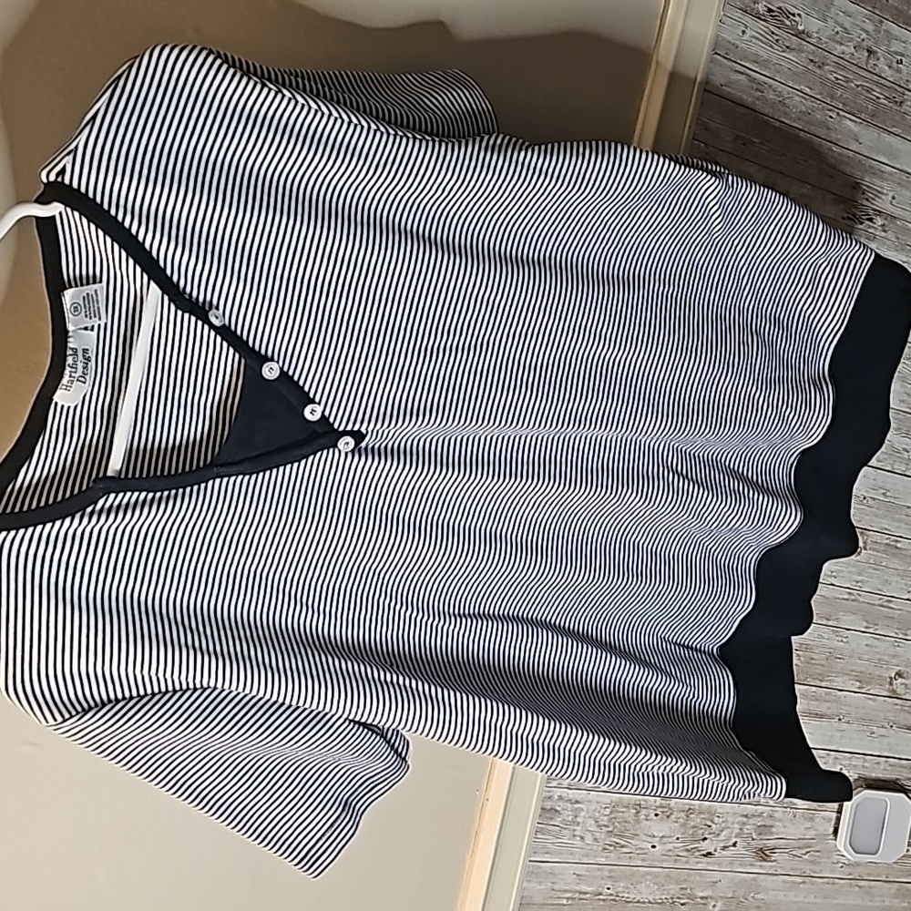 🟠B7❤️🔹️Navy/White Striped Top